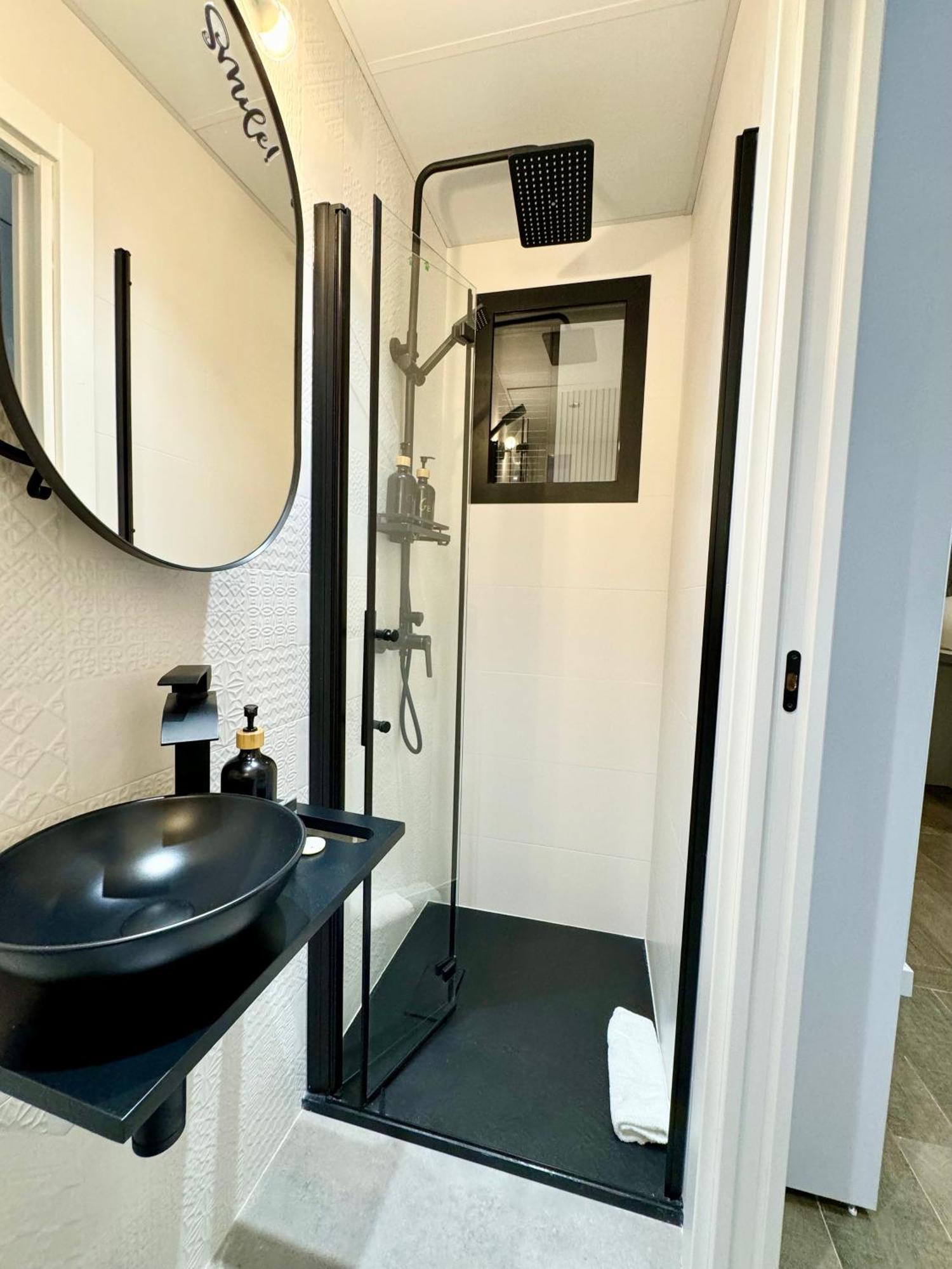 Luxury Flat City Center Full Equipe Non Touristic Madrid Bagian luar foto