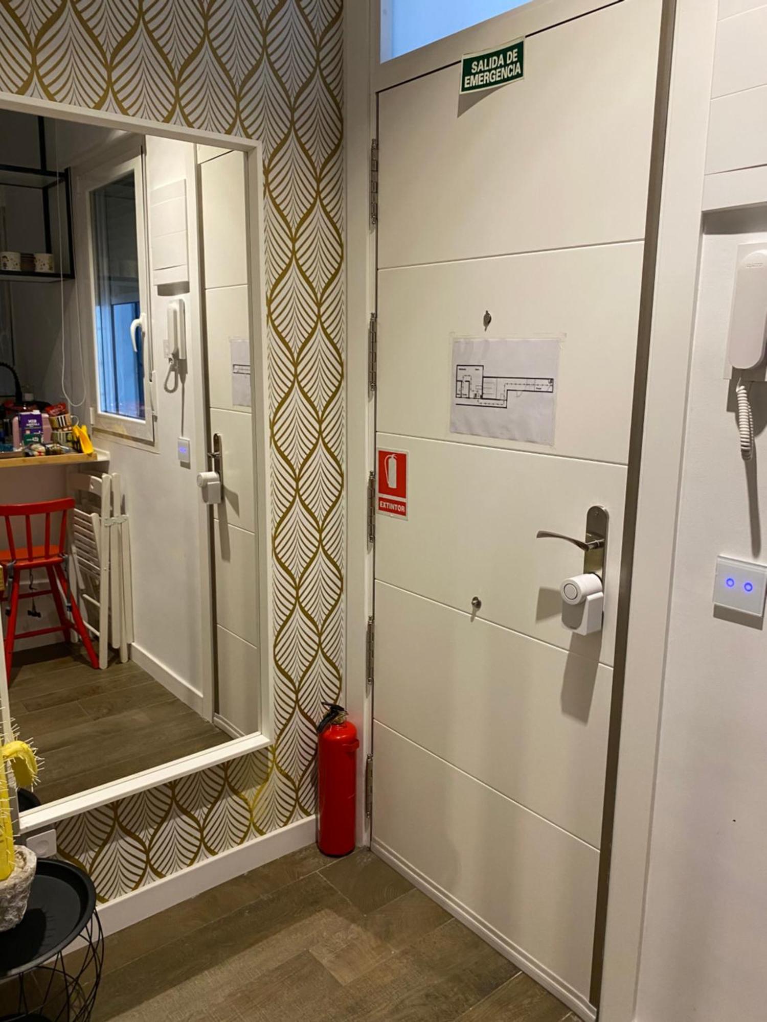Luxury Flat City Center Full Equipe Non Touristic Madrid Bagian luar foto